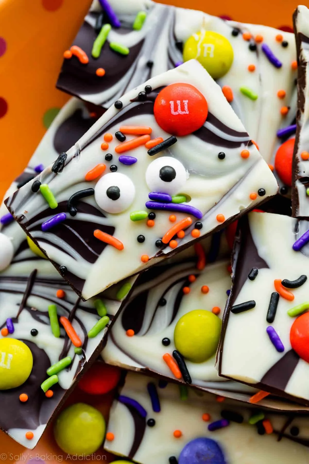 Boo Bark Halloween Desserts