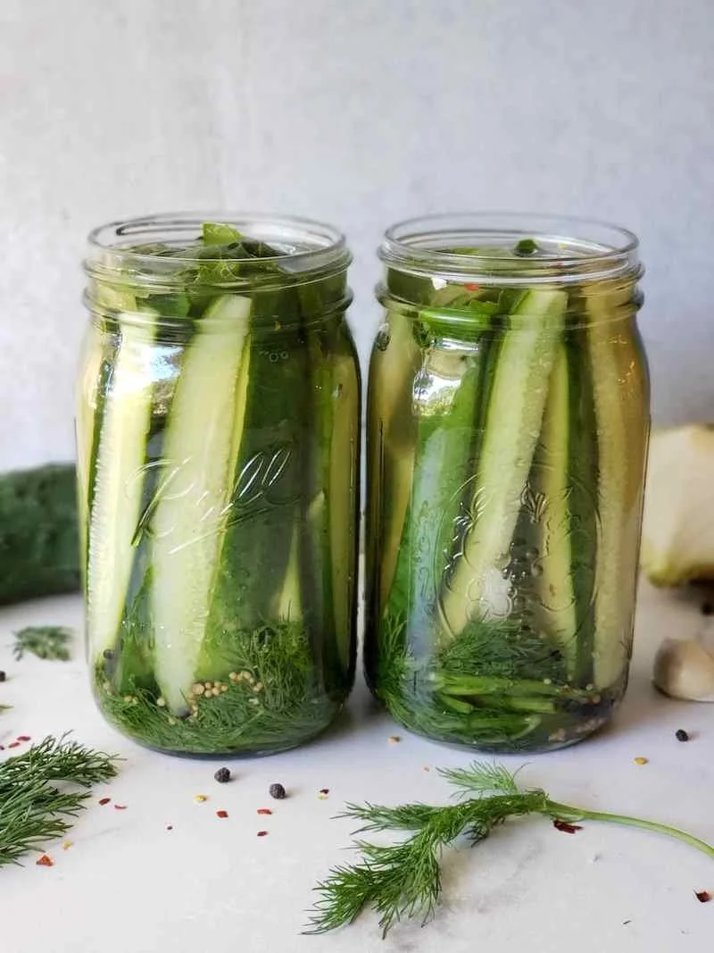 Quick, Crunchy Refrigerator Dill Pickles